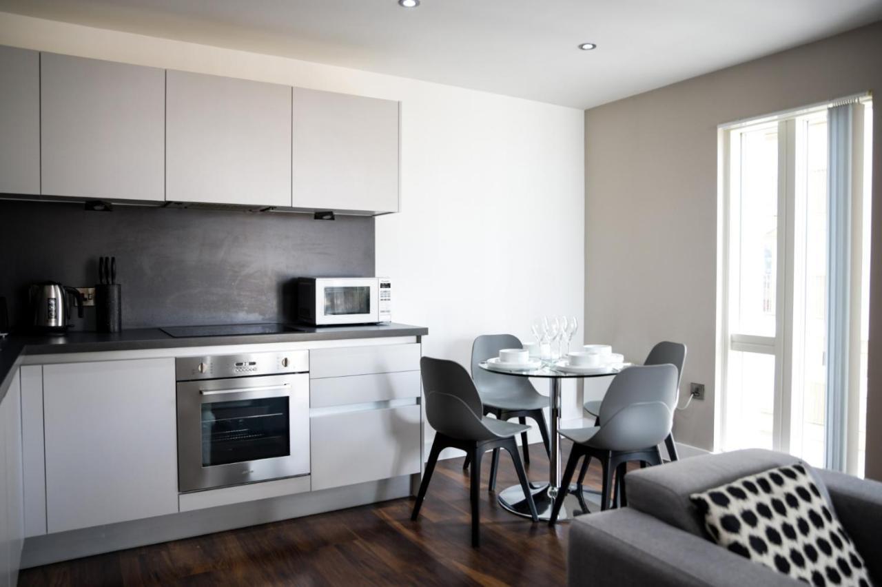 Onpoint Apartments - Spacious 2 Bedroom Apt - City Centre With Balcony Manchester Esterno foto