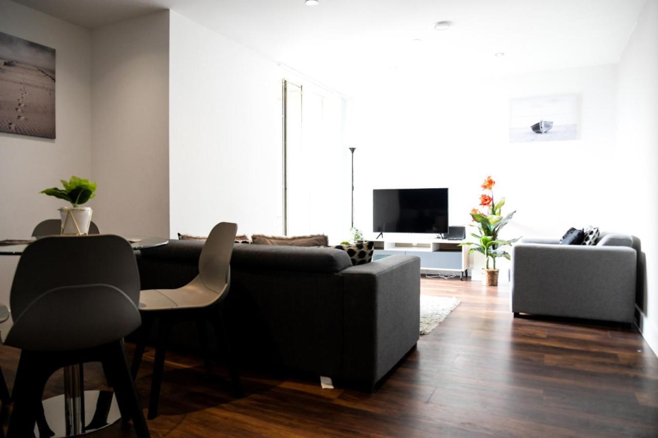 Onpoint Apartments - Spacious 2 Bedroom Apt - City Centre With Balcony Manchester Esterno foto
