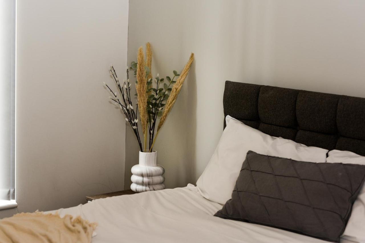 Onpoint Apartments - Spacious 2 Bedroom Apt - City Centre With Balcony Manchester Esterno foto