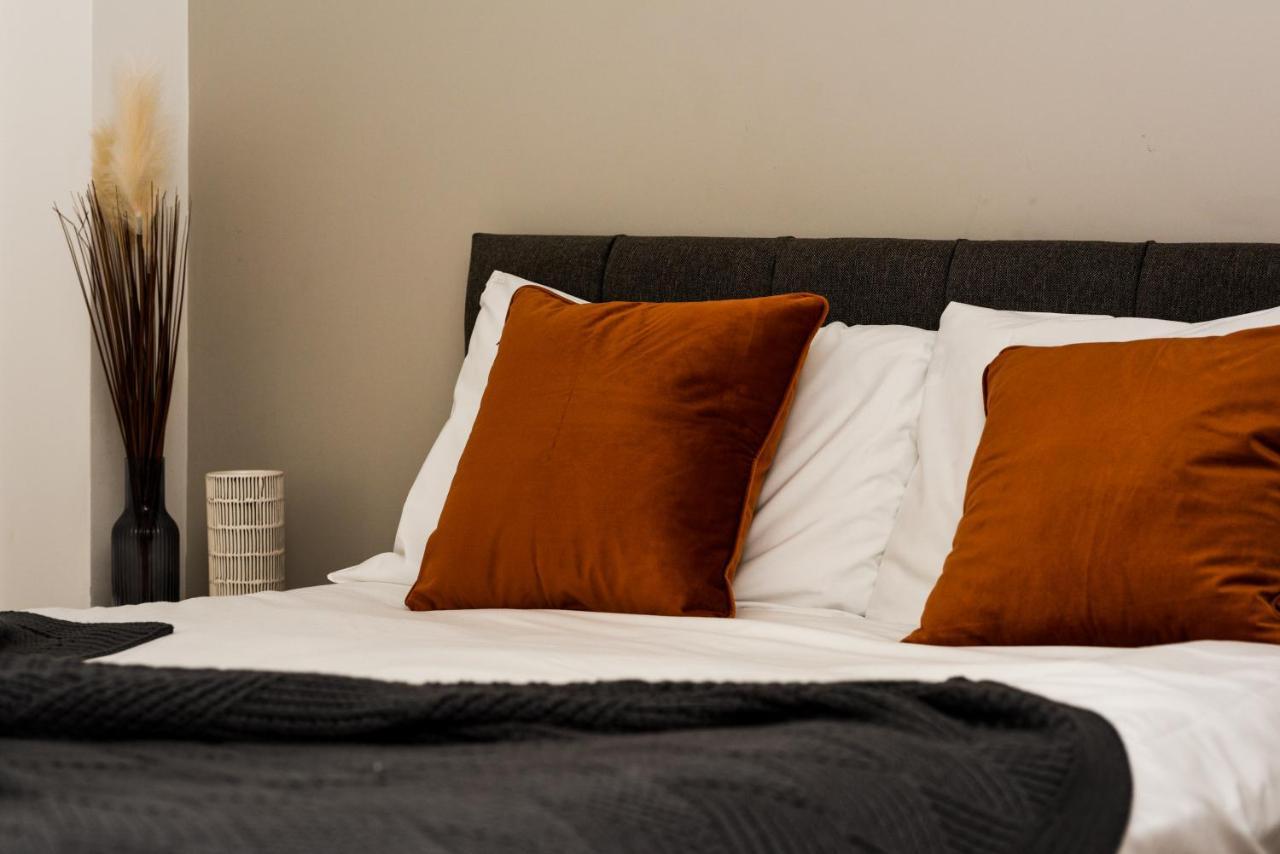 Onpoint Apartments - Spacious 2 Bedroom Apt - City Centre With Balcony Manchester Esterno foto